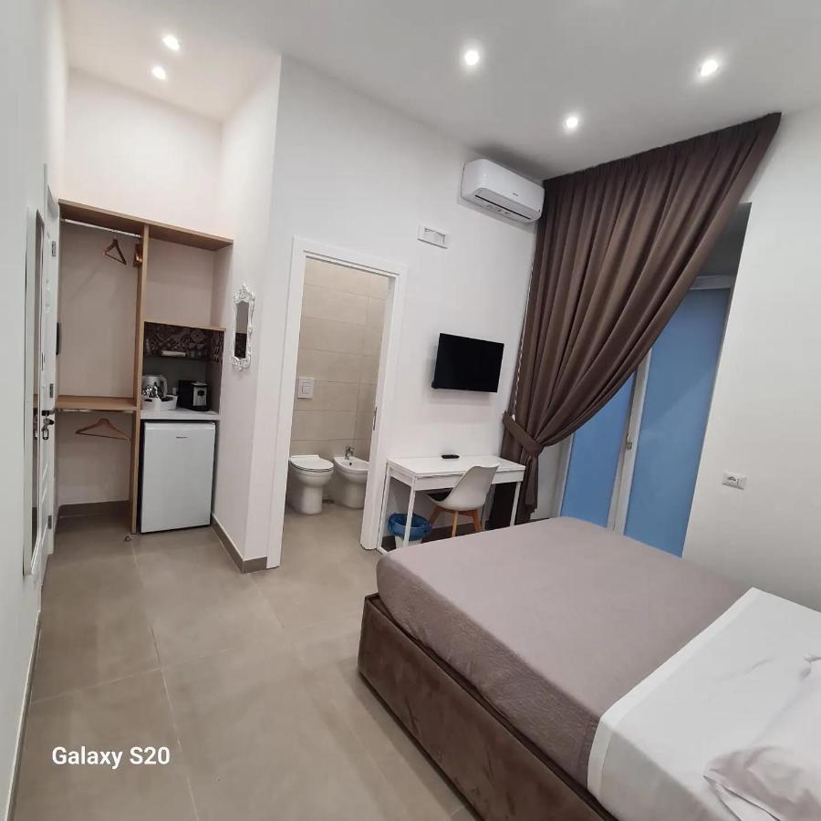 Hotel Residenza Nascari Al Plebiscito Neapol Exteriér fotografie