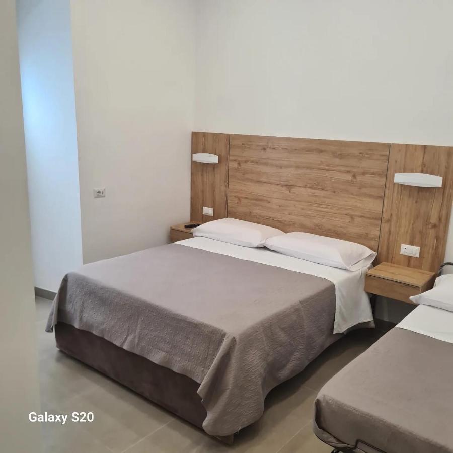 Hotel Residenza Nascari Al Plebiscito Neapol Exteriér fotografie